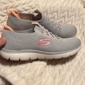Skechers Slip-On Knit Walking Shoes in Light Gray with Pink Accents